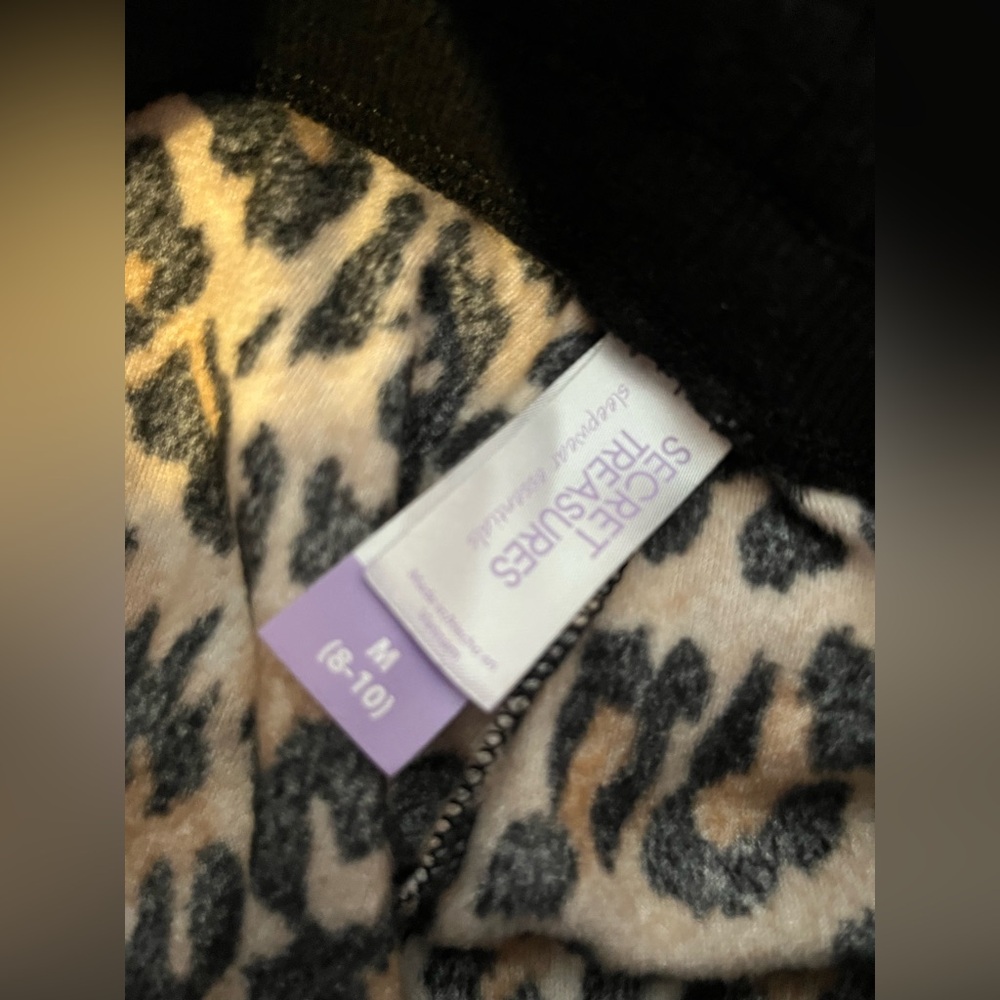 Leopard outfit - Picture 2 of 6
